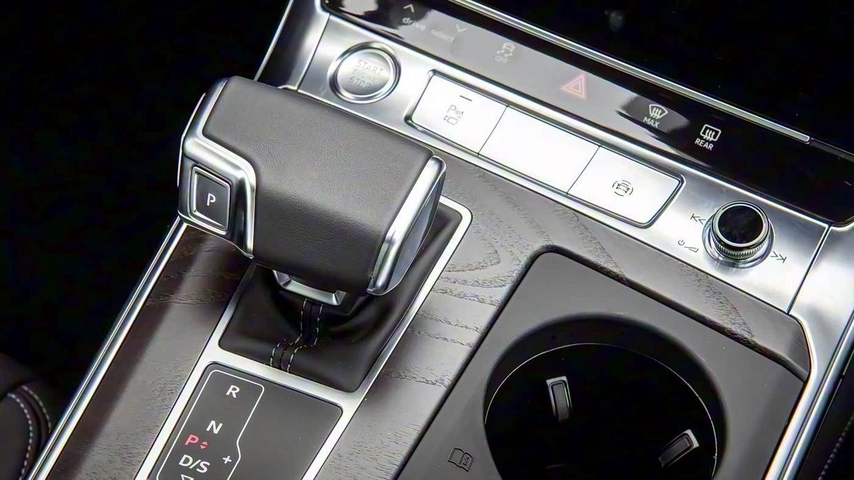 末代燃油车典范，A7 Sportback溜背车身吸睛，加速与操控完美结合