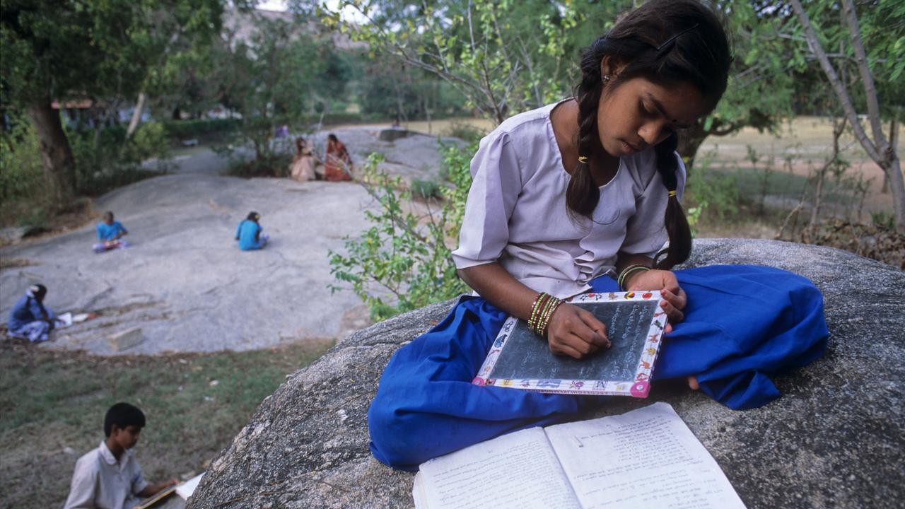 印度女人长相漂亮，中国男人竟不爱娶，自身这点很多人不能接受！