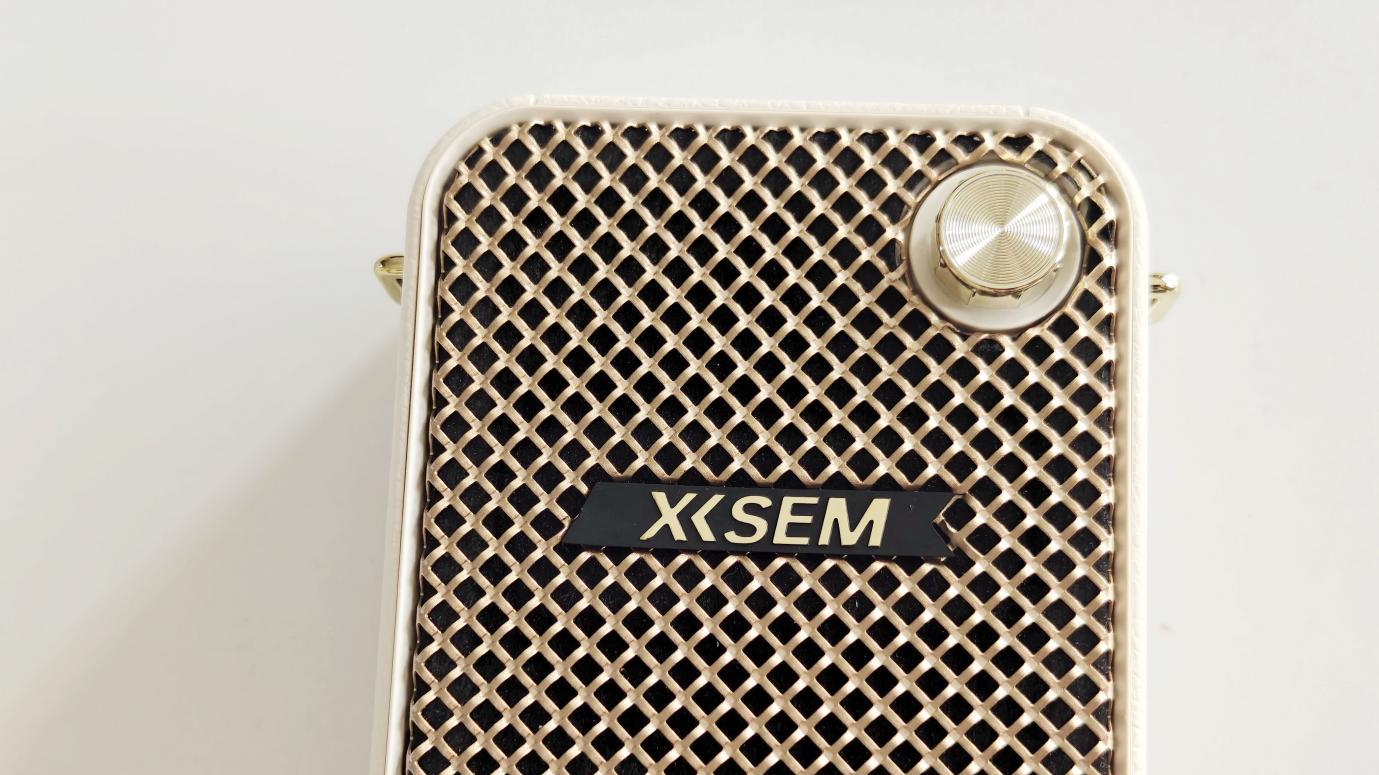 西圣BEE领夹式无线原声扩音器：轻量化设计下的全场景扩音革命