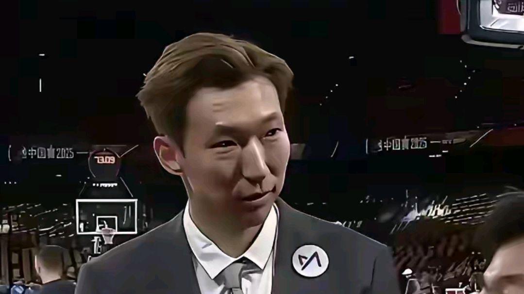 2份工资！CBA周琦16天赚600万，一年收入近2000万，杨鸣有些失望