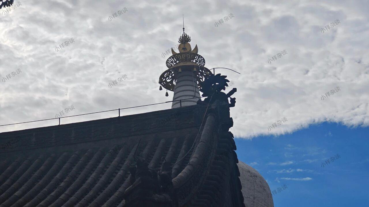 寒冷并未挡住沈阳西塔护国延寿寺的香火
