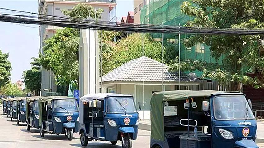 印度资助柬埔寨100辆巡逻车，和我国援助的相比，像是玩具