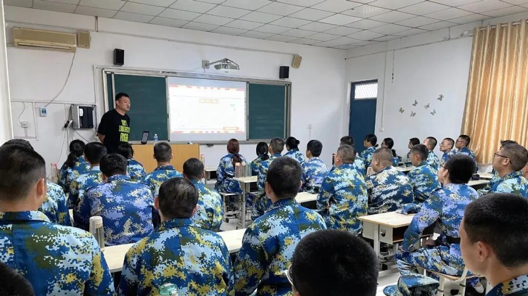 除了顶嘴和冷战，你读懂孩子背后的求助信号了吗？