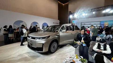 风云T11这17.99-23.99万元的价格 何以支撑起百万级豪车的价值？