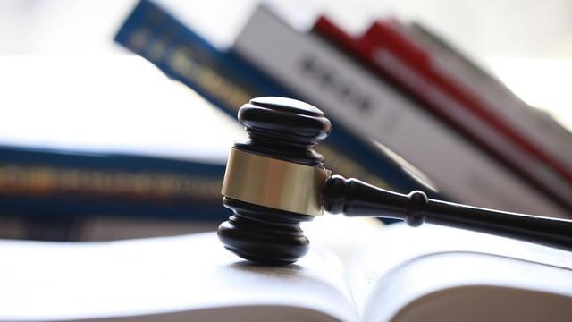 中资企业在俄罗斯经营，应学习俄罗斯法律的哪些特点？