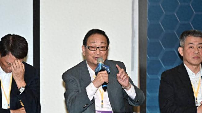 岛内举办“台海兵推”，解放军收复一岛又一岛，台军迟迟不敢开第一枪