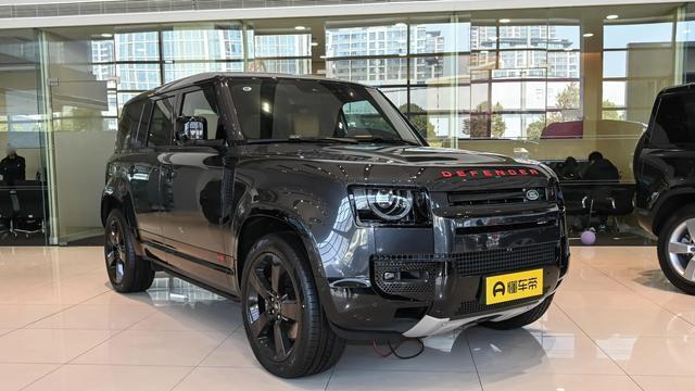 新车｜换44TV8发动机全新6D悬架，路虎卫士OCTA或4月亮相国内