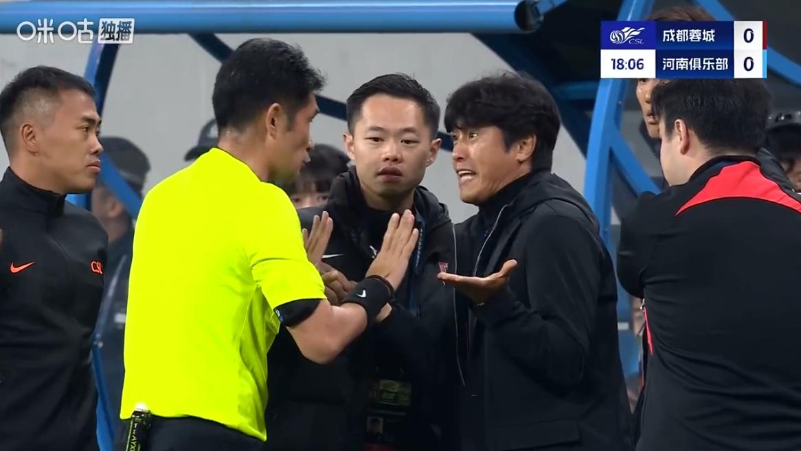 打平夺冠！3连冠成中超新霸主？媒体人：上港王朝需外战成绩证明