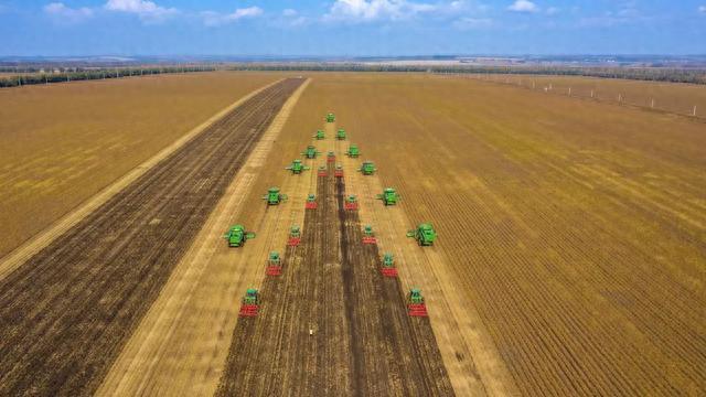 你猜世界耕地最多的国家是谁？不是俄罗斯！四强的排名太意外