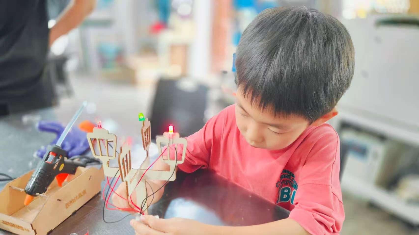 越“捣鼓”，越聪明：动手能力背后的成长密码