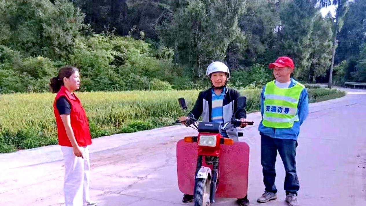 镇域新闻·剑阁|元山镇：“柔性劝导+刚性管理”守护群众出行安全