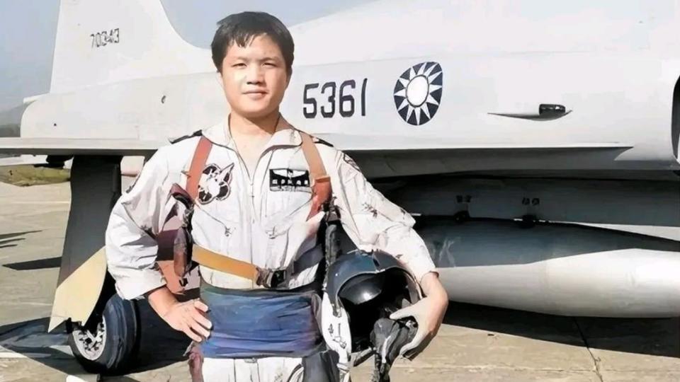 1989年，林贤顺驾驶战机从台湾回归大陆，他如今过得怎么样？