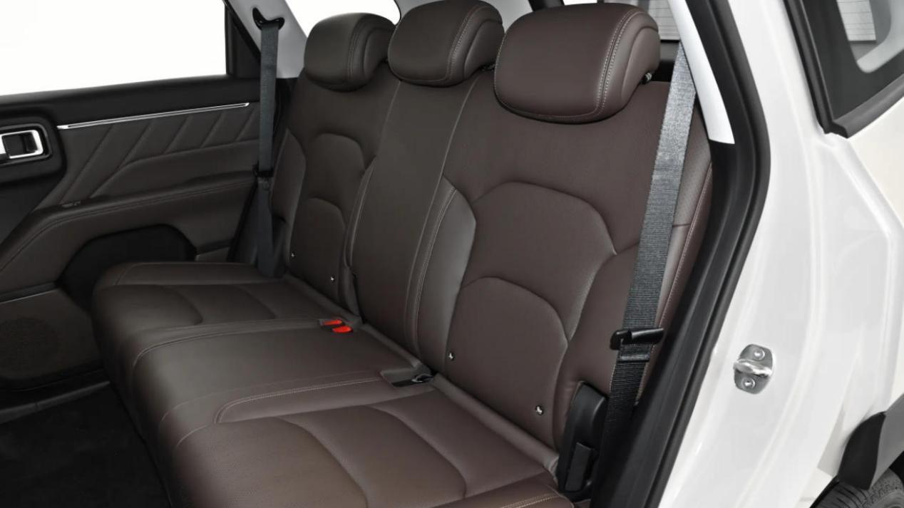 5万多的SUV能买吗，五菱星光560，法系独立悬挂，插混/纯电都有