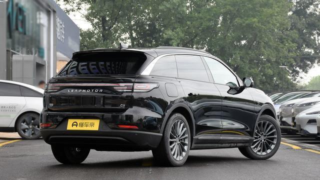 10万+拿下30万级体验！零跑C11不值？老车主含泪分享真实用车体验