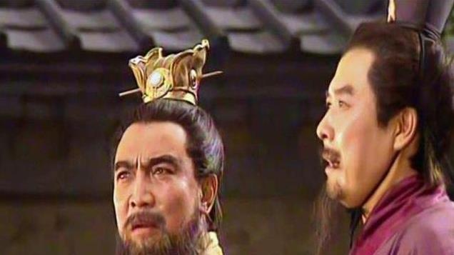 刘备失误放走一谋士，被曹操三代重用，后代竟成为了新中国元帅