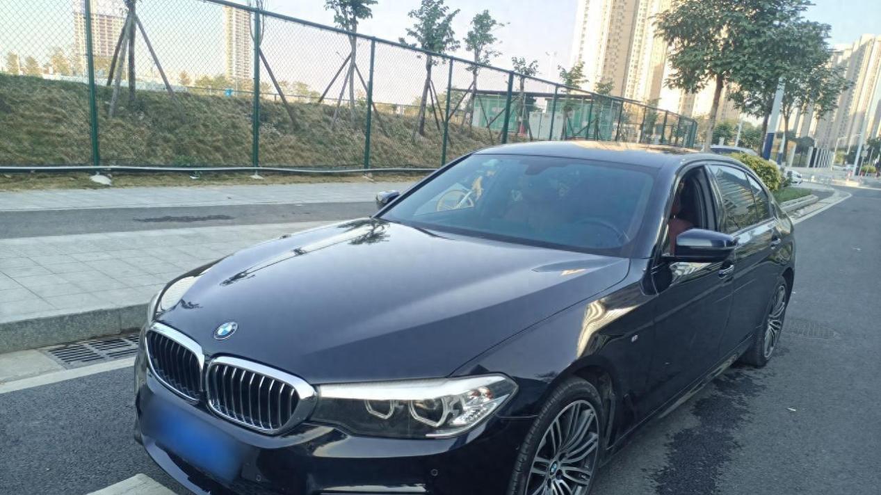 8.6万公里宝马530Li，6.9秒破百，运动轿跑也能兼顾家用？