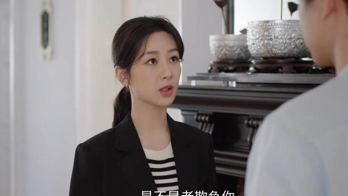 《承欢记》：麦承欢姚志明电车接吻，恶亲戚又生事端