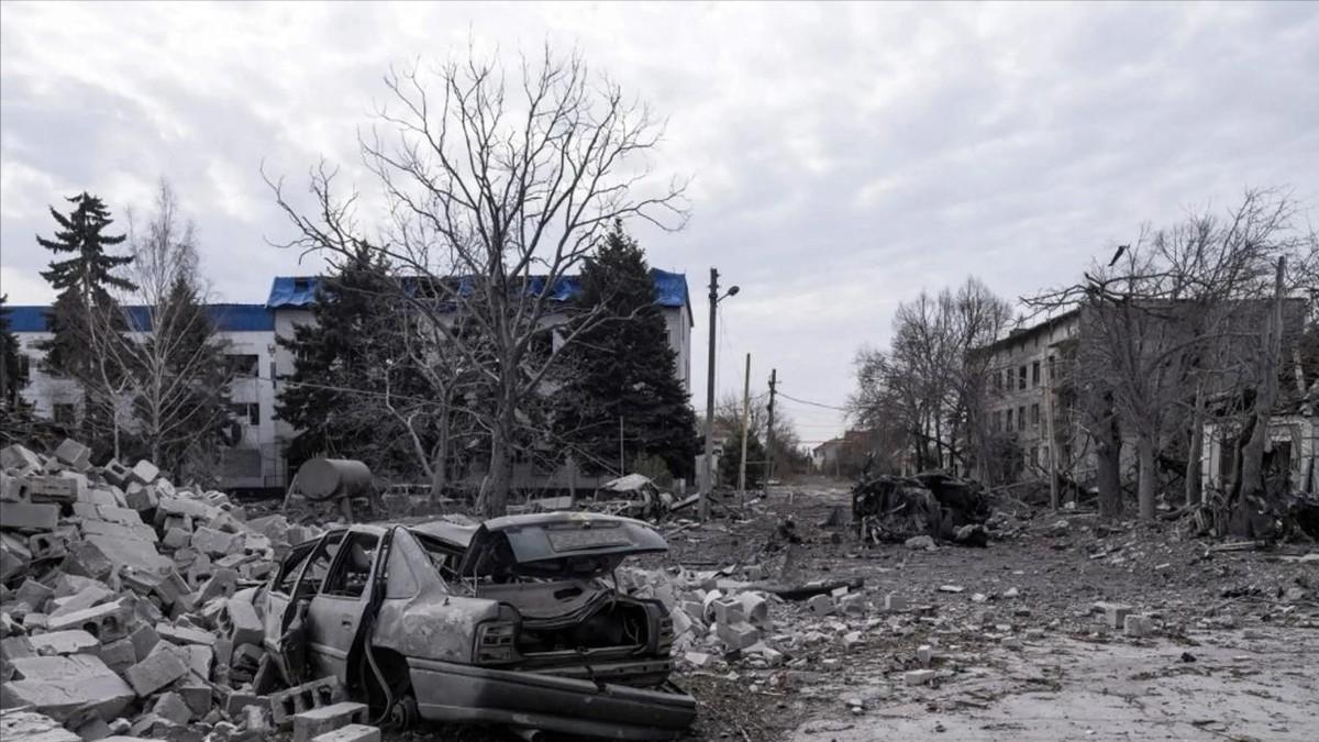 乌克兰决不接受投降，美俄催投降作难，冻资产换和平能行？