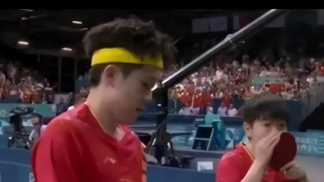 好过分，孙颖莎遭极端观众言语攻击，多位球迷对骂，现场嘘声四起