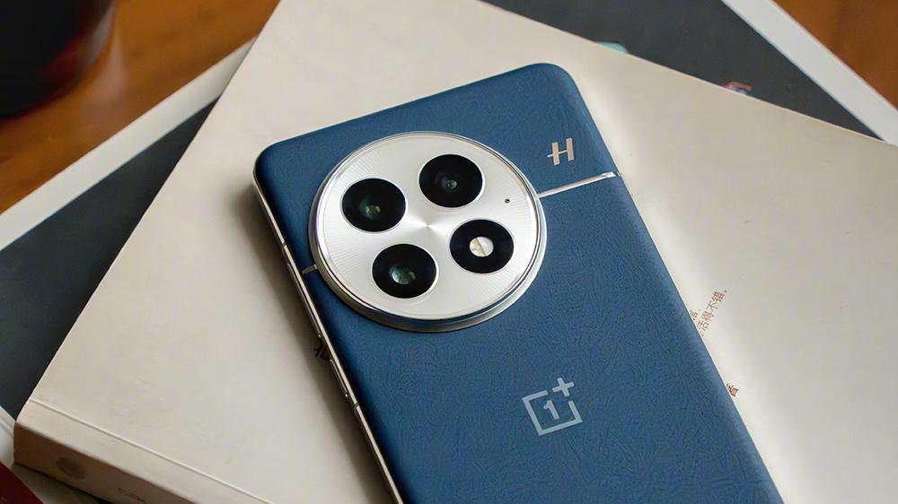 10月适合“经常出差”用的3款手机，稳定流畅用6年，16+512GB真香