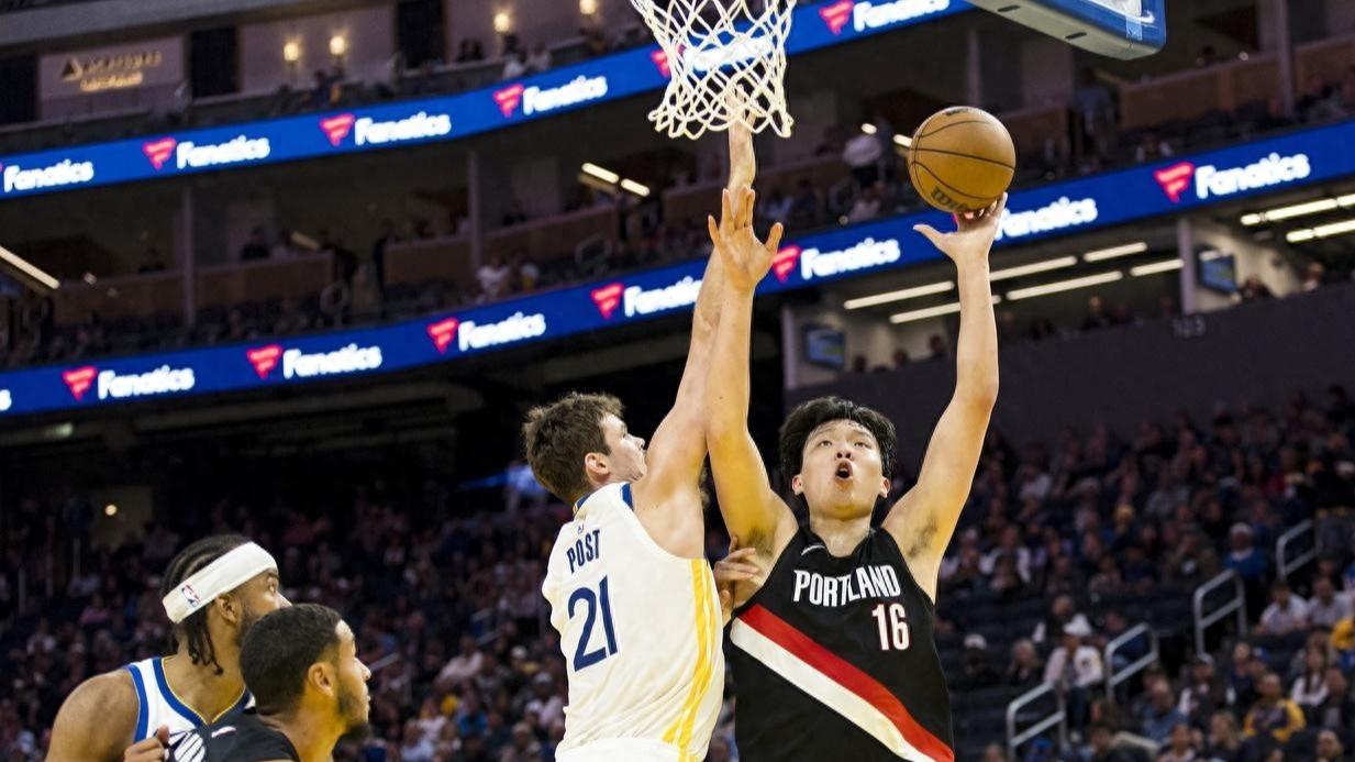 NBA季前赛首秀4分4篮板1助攻，杨瀚森的表现大家打几分呢？