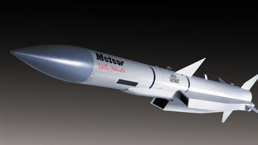 空战王者更迭：AIM-260能否终结超视距时代？