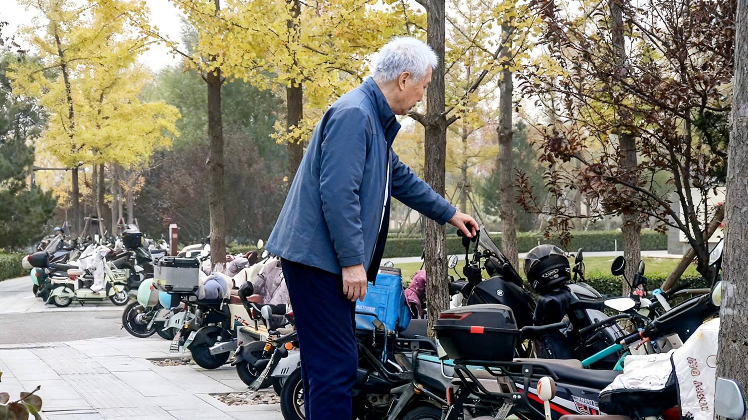 薄而御寒、轻且有型：单导C80立领棉服