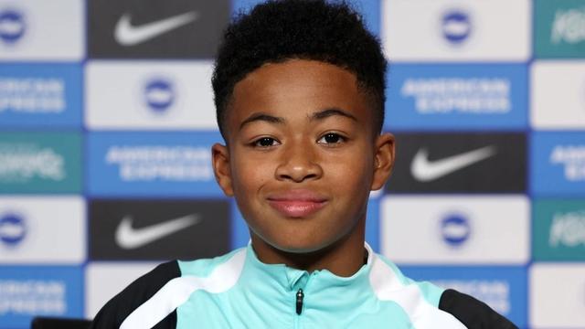 布莱顿事件背后：19点37分发文，小球员有日本血统，球队有前科