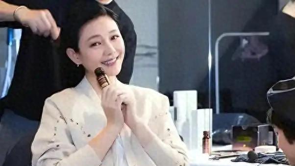 S家终于做对一次！葬礼选择塔葬，避免大S步入李玟墓地的后尘！