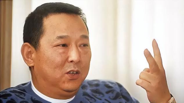 四川土皇帝刘汉：与12名女星有染，一顿饭上百万，扬言谁敢治我罪