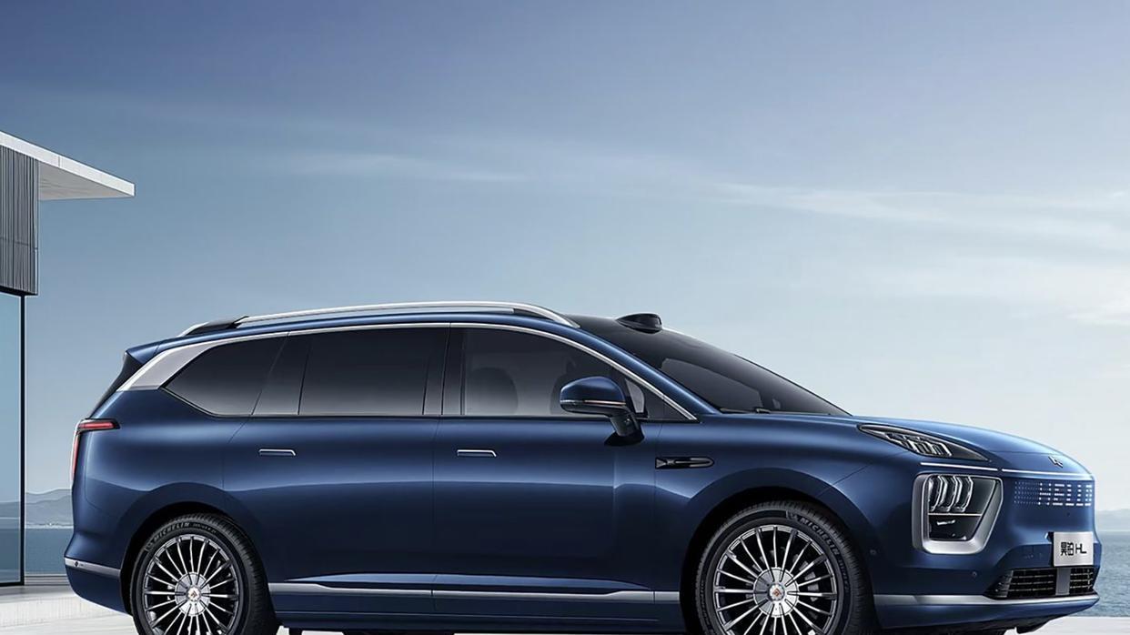 又一新能源SUV，车长5126mm，四个电吸门+零重力座椅，续航1200km