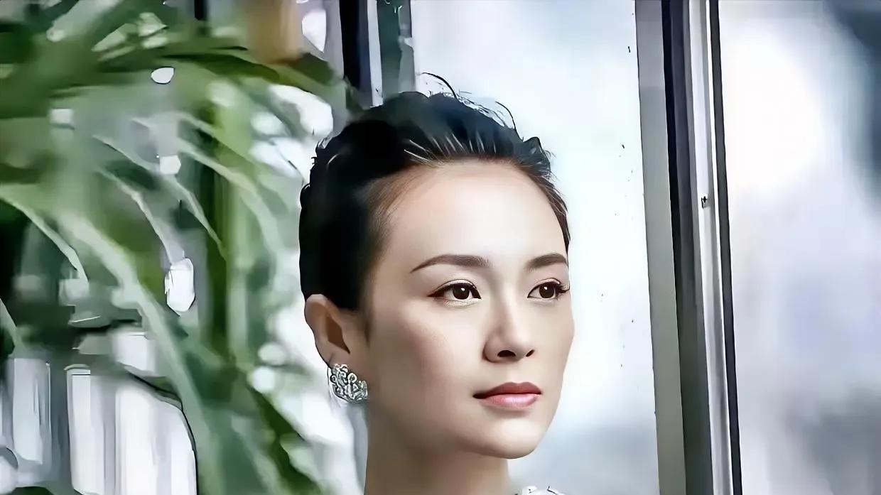 章子怡汪峰离婚风波



章子怡的感情经历让人唏嘘，一代影后，在感情里却似乎屡屡