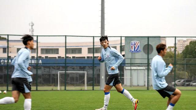 亚冠｜路易斯缺席，米内罗替补，上海申花主场战川崎想拿分有点难