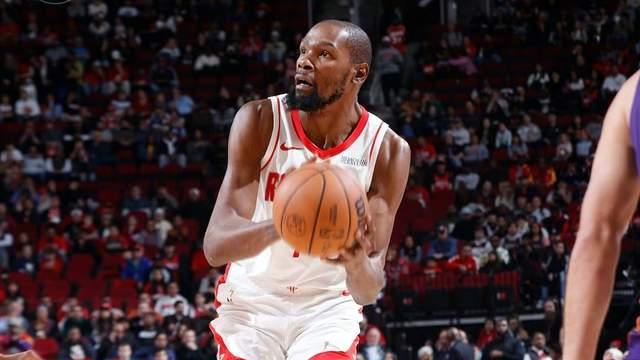 两罚不中，关键球无视杜兰特 申京28+11太独了 火箭队选错建队核心