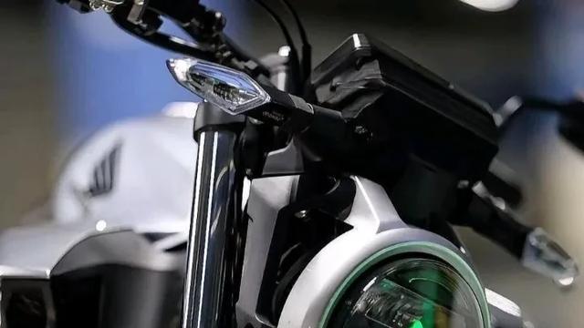 等等党又赢了，迎来了本田CB400F大跳水！