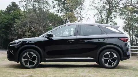 深度体验比亚迪元PLUS：颜值、续航、操控，日常用到底够不够？  时髦钢笔爱评车头像时髦钢笔爱评车0