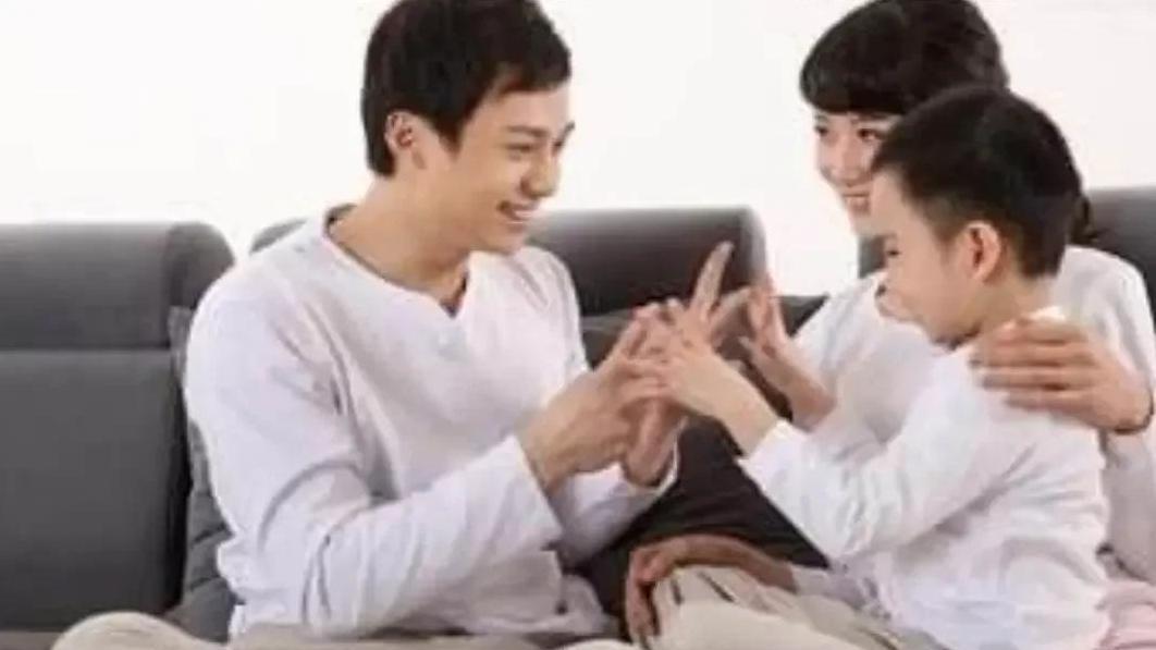 30岁堂弟被富家女“去父留子”，昔日的凤凰男为何沦为村头笑谈？