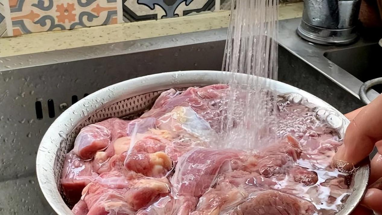 牛肉焯水的正确方法？好方法值得看！