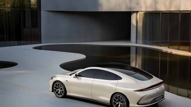 智己 L6 展现出极高的性价比