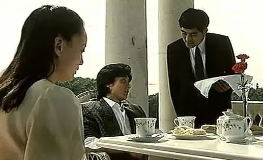 琼瑶早年重口味乱伦恐怖片《地狱·天堂》：女主幼年丧母，被继父强奸后怀孕生子，继父被判10年牢狱