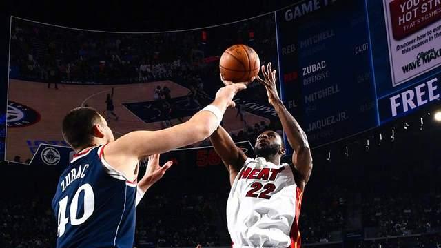 空砍27+4+4！我最后扭伤了，伦纳德赛后很沮丧，但仍想出战背靠背