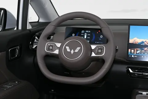 7.30 万买七座车？能装、能跑、能家用，五菱星光 730 试驾