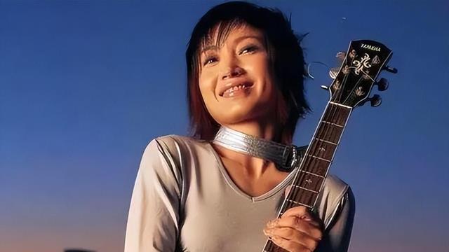 5次上春晚的她，竟被恩师夺去初夜还强制堕胎，56岁逆袭成女王