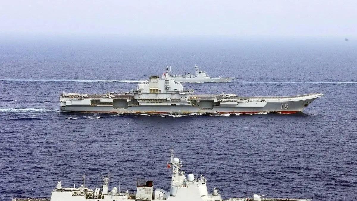 日军机闯入中国训练海域后，辽宁舰改变航向，一路直逼日本本土