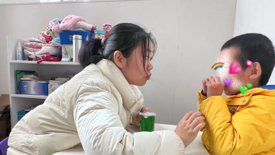 最后一波“好评”，岁末暖流中的康复教育信任！海星儿童康复训练中心收获2025年最珍贵“年终总结”