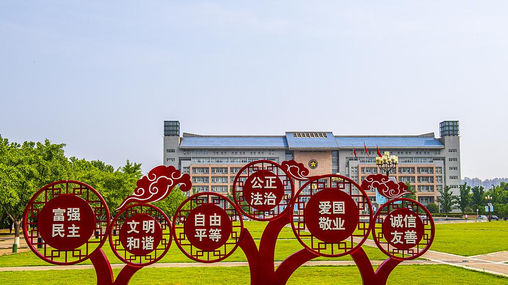 高考临近，建议郑州高校这么选
