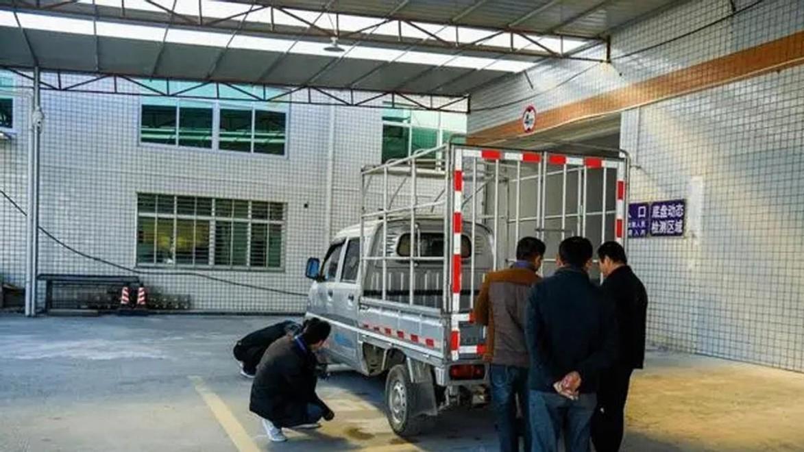 汽车年检取消呼声增大，2025年迎来政策大变动，油电混检成历史