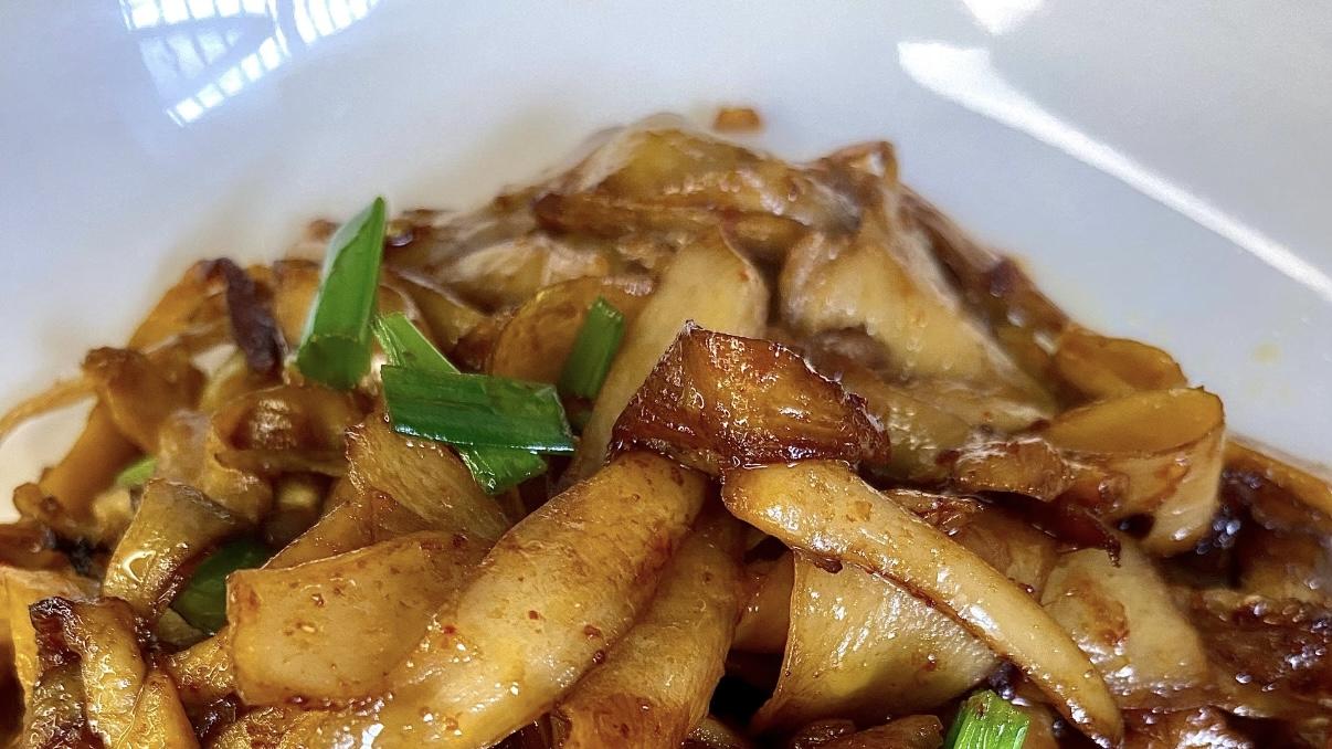 干煸杏鲍菇，比肉还香的“素肉”魔法！