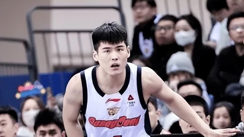 胜天津发布会！杜锋谈奎因伤势，大篇幅谈小将渴望能珍惜机会！