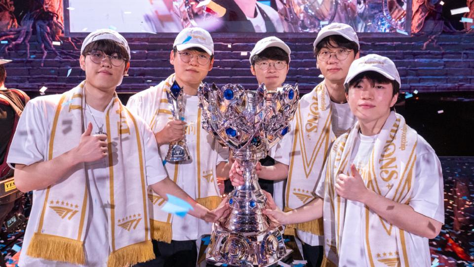 Faker证实没有庆功宴，黄牛9500的票是假的，提醒粉丝别被骗了